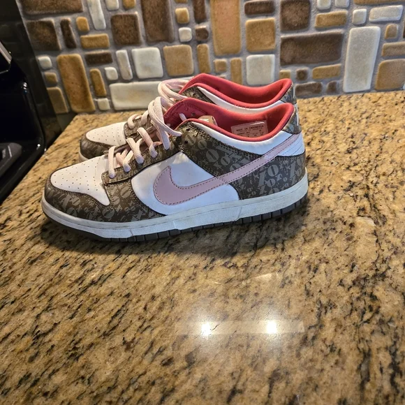 Vintage Nike Dunk Low XOXO Valentine's Day Size 7Y - Picture 5 of 9